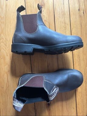 Blundstone Brown Chelsea Slip-On Heeled Boots